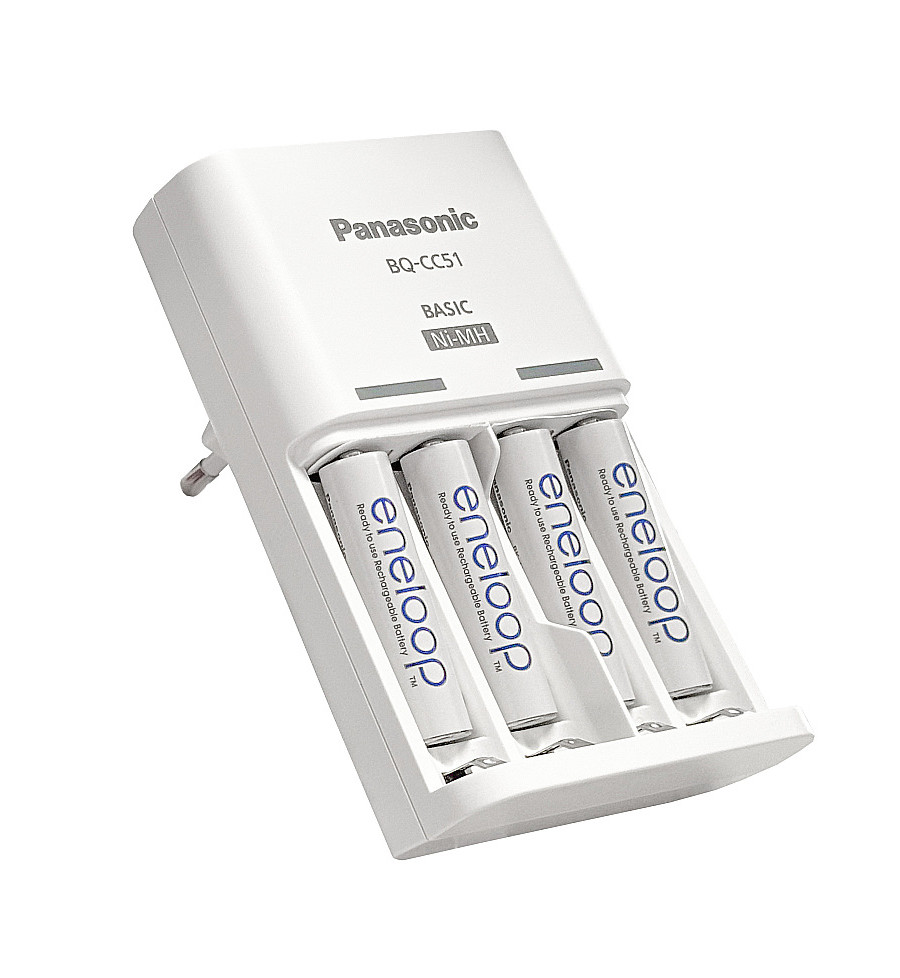 Eneloop Akkus (4 Stk.) mit Ladegerät